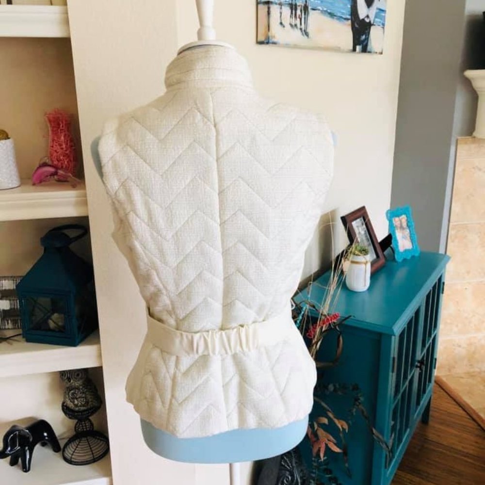 WHBM chevron zipper belted vest S metallic - Picture 4 of 6